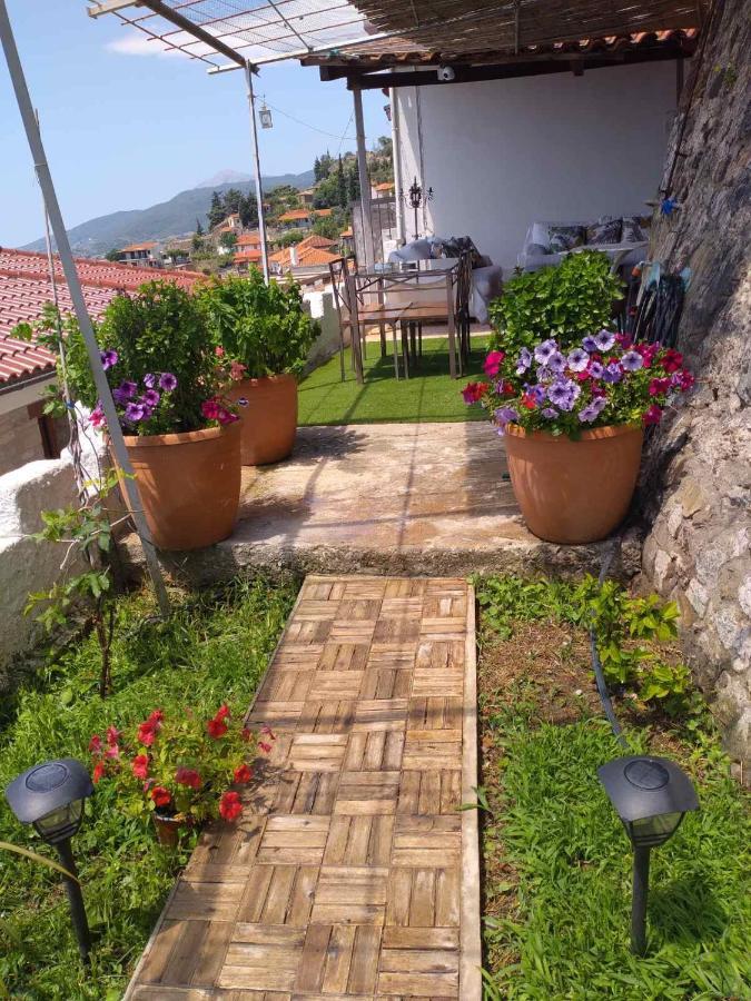 Appartamento Stone Clock'S House Nafpaktos Esterno foto