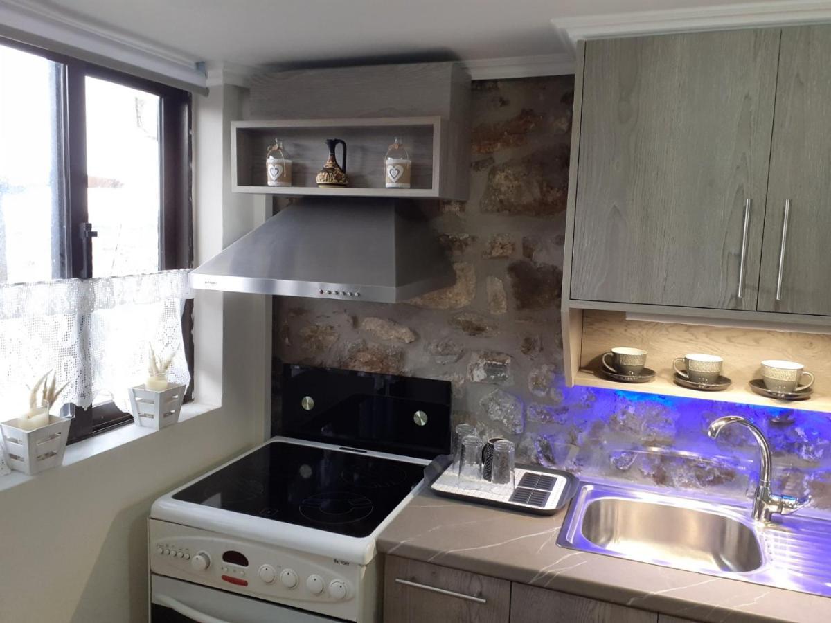 Appartamento Stone Clock'S House Nafpaktos Esterno foto
