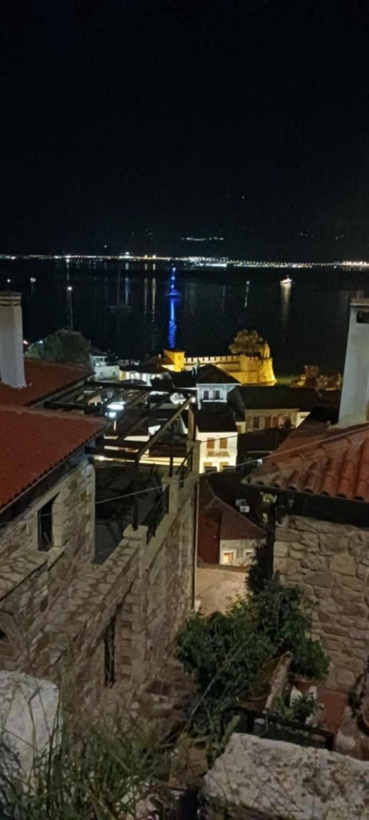 Appartamento Stone Clock'S House Nafpaktos Esterno foto